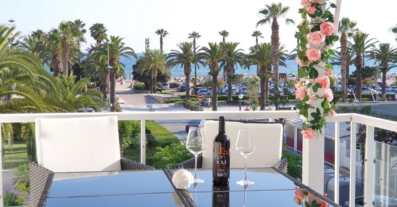 Encantadora Vivienda En El Paseo Maritimo De 萨洛 外观 照片